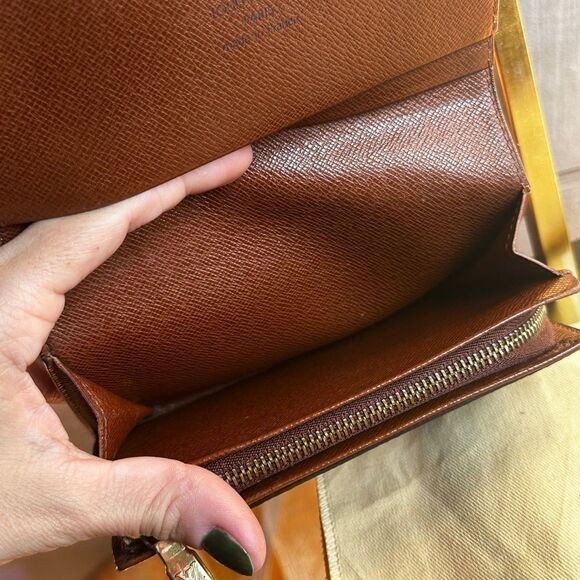 Authentic Louis Vuitton Porte Monnaie Monogram Wallet - Picture 6 of 14